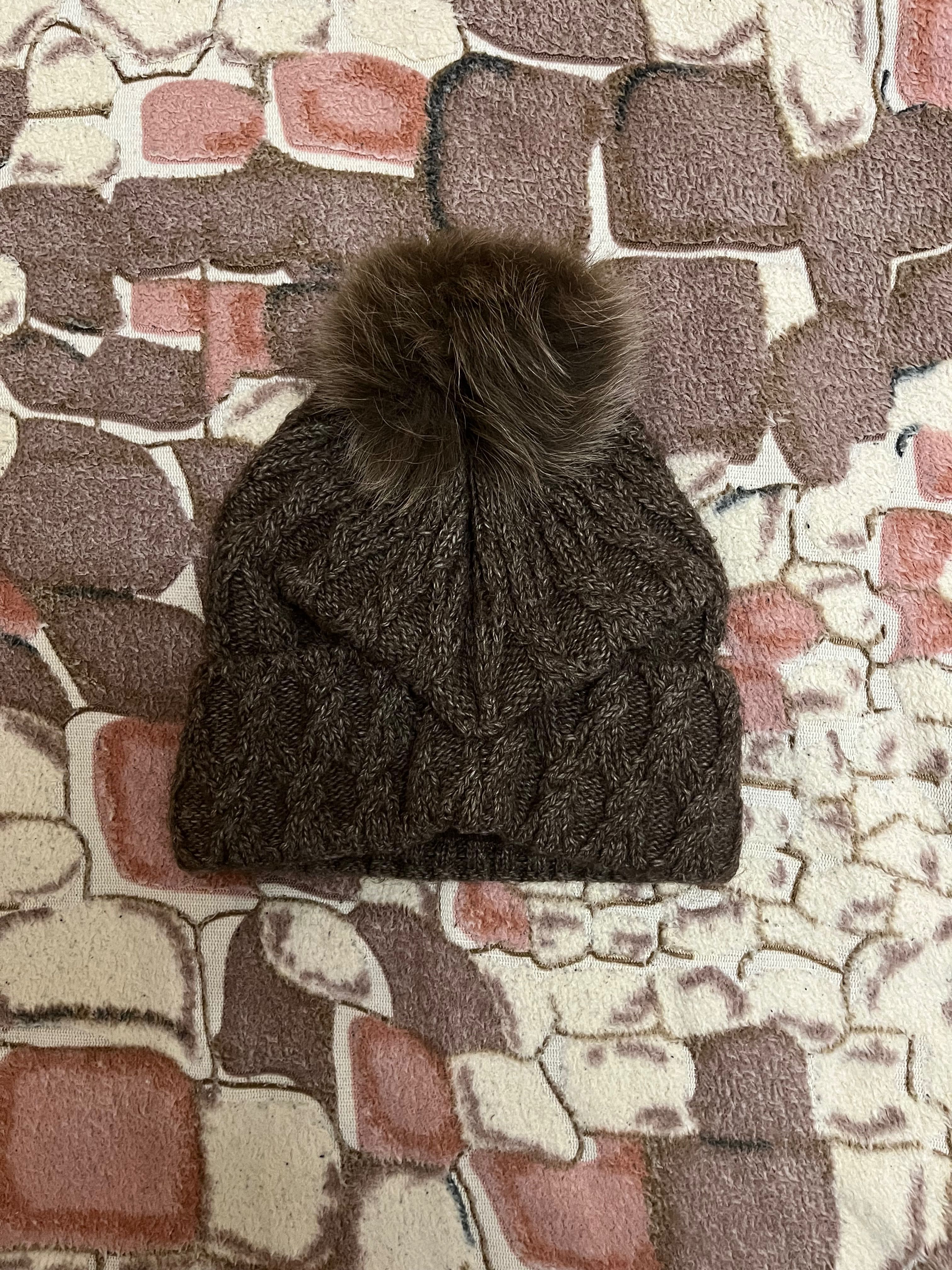 Продаю зимову шапку та вʼязаний хамут (комплект)