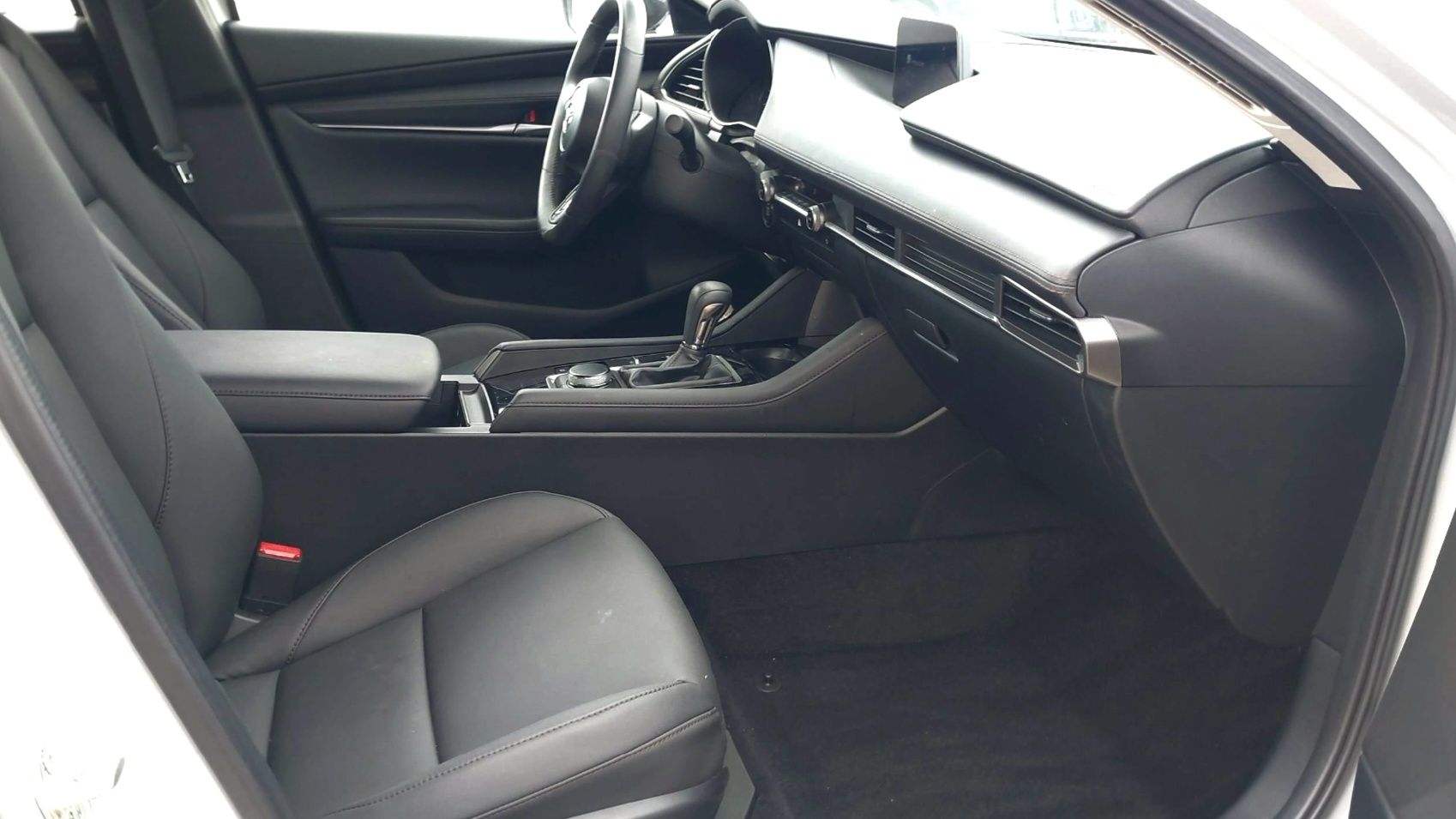 Mazda 3, 24 року