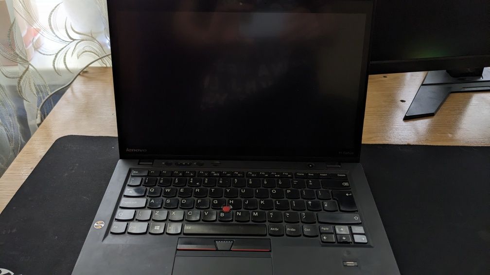 Ноутбук Lenovo ThinkPad X1 Carbon