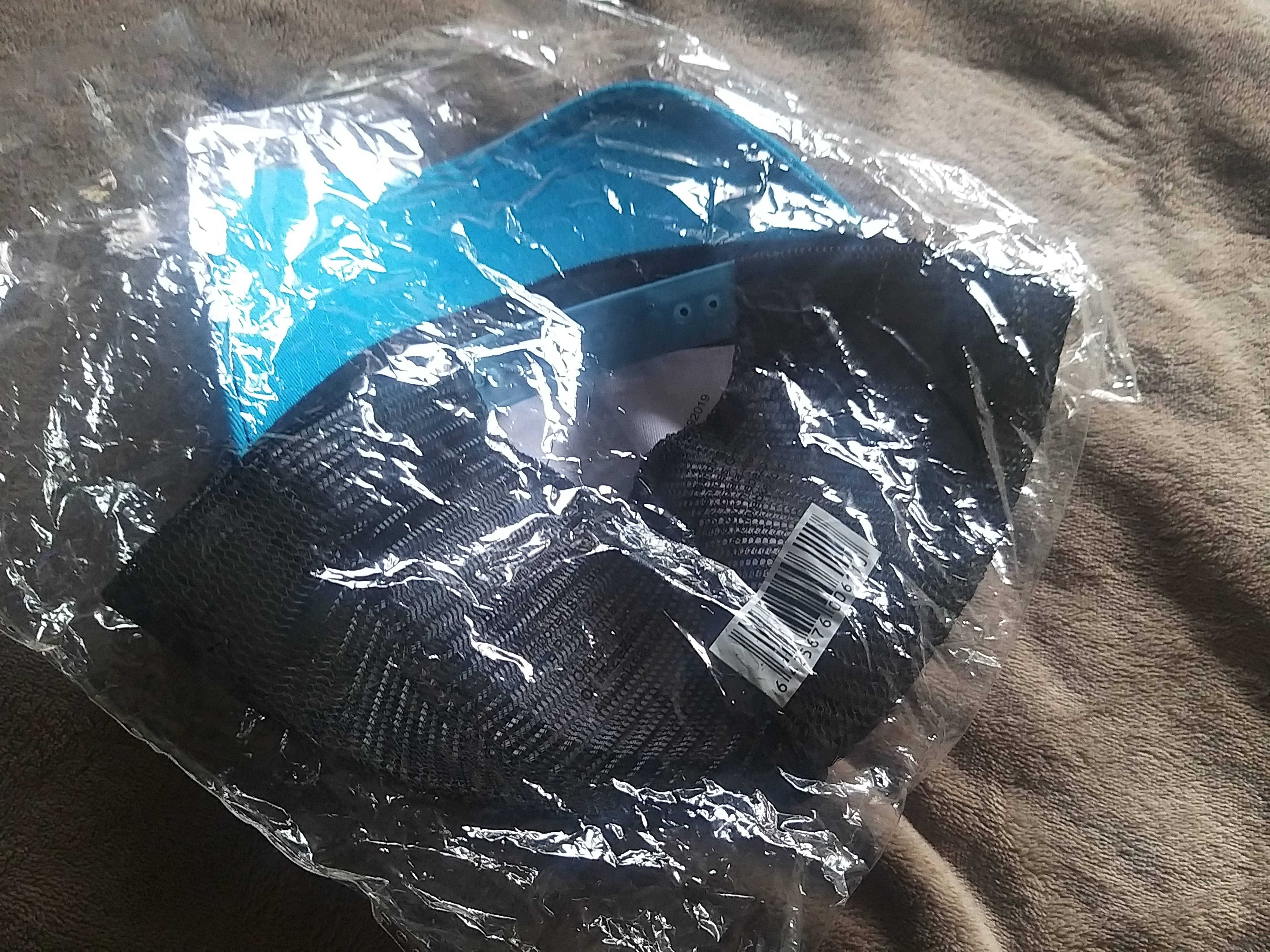 Czapka z daszkiem oreo