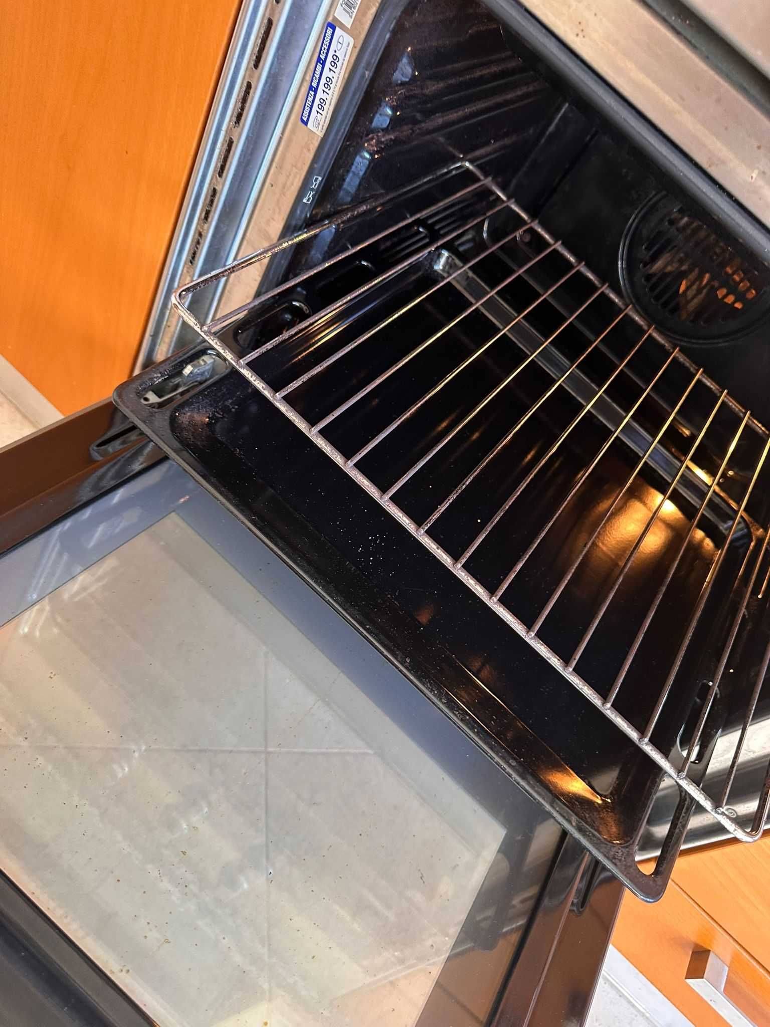 Forno elétrico Ariston