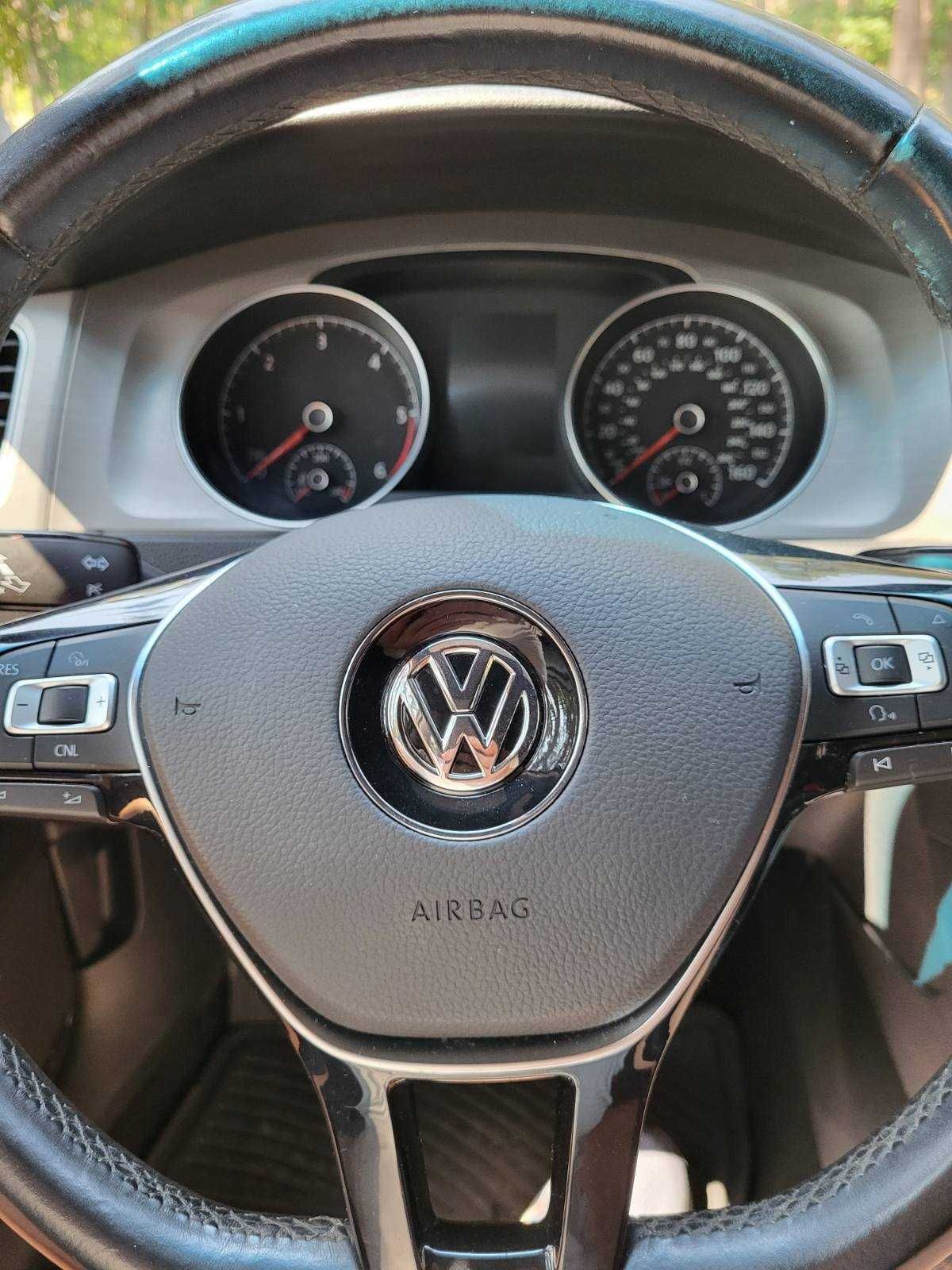 Volkswagen Golf VII  2015 2.0 TDI MT (150 к.с.) В доброму стані