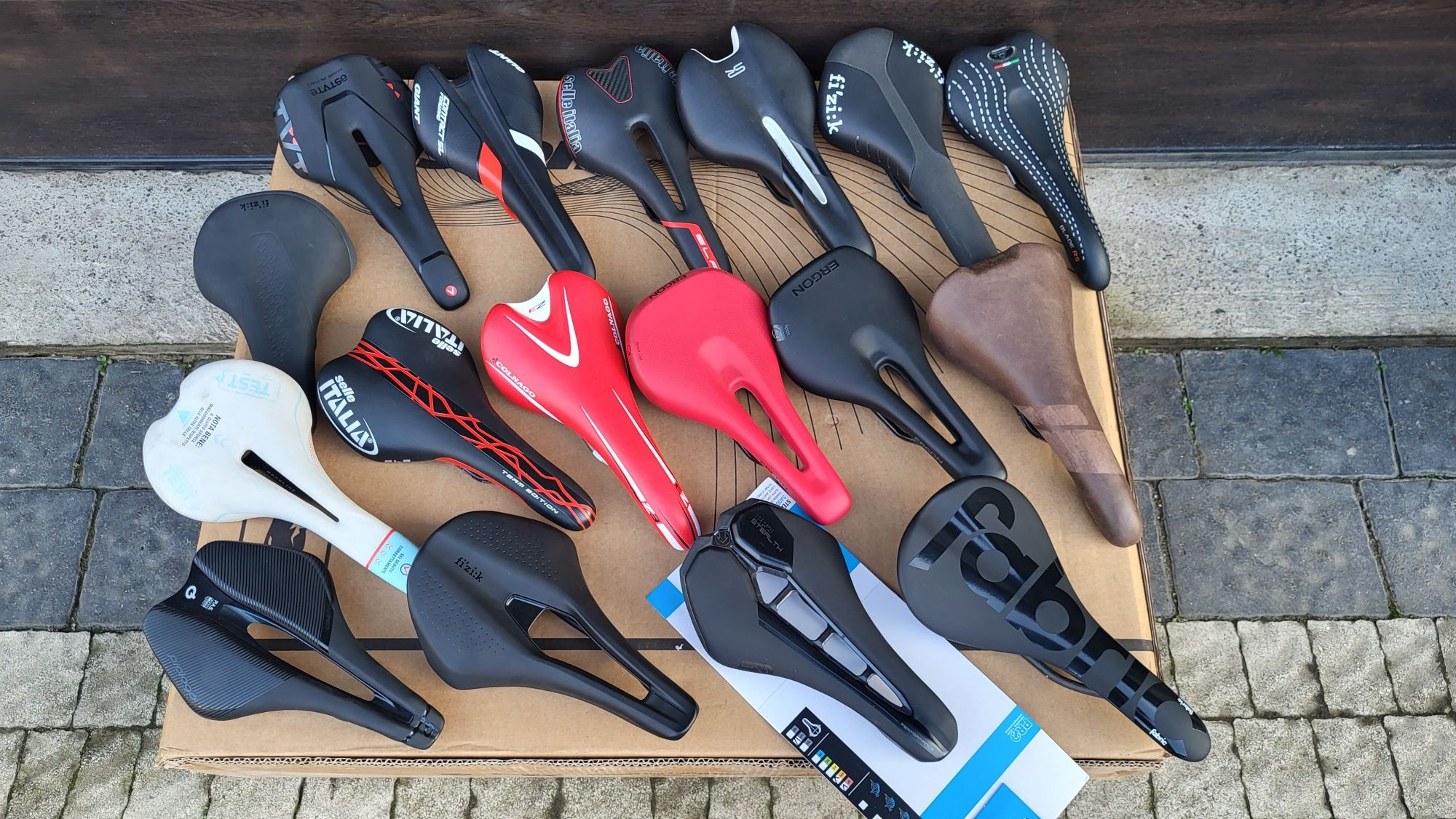 Сидіння Fizik,Selle Italia Flite,Fabric,Brooks,Pro,Ergon,Cube сідло