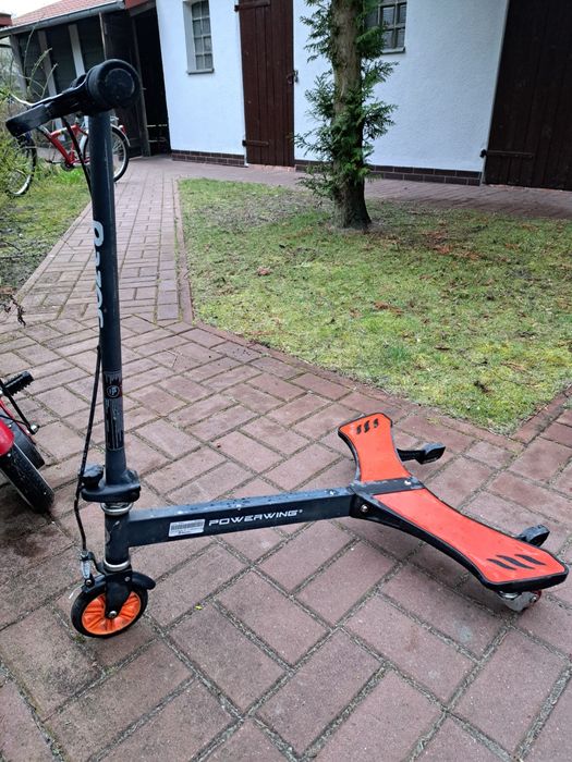 Hulajnoga trójkołowa Razor Powerwing