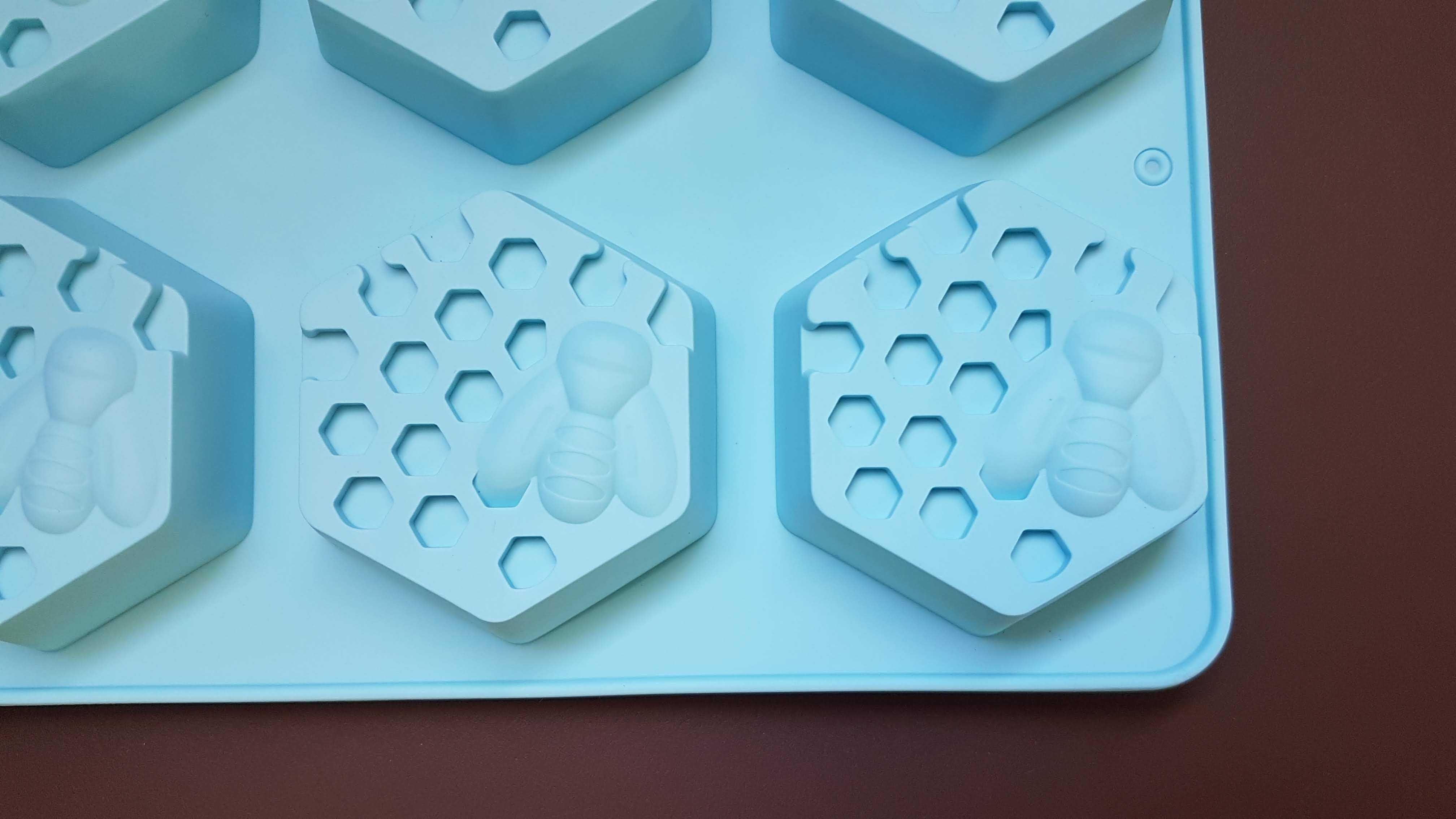 Silikonowa forma do mydła PLASTER MIODU