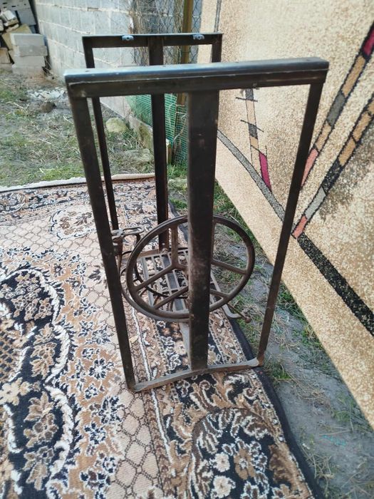 Podstawa maszyny do szycia