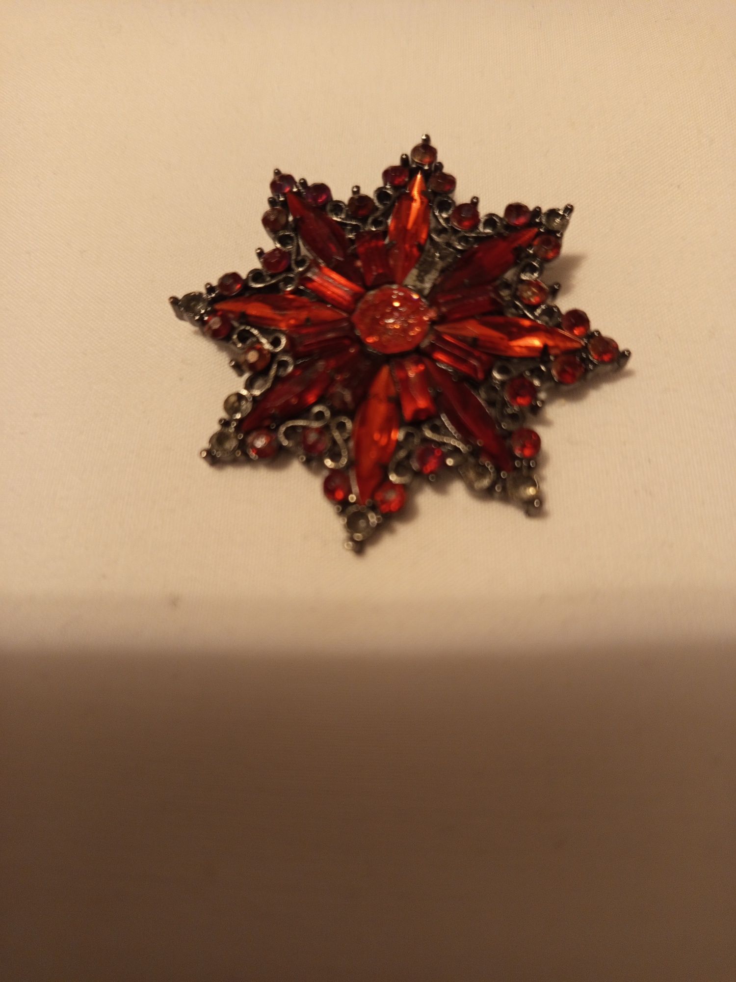 Broszka metalowa PRL