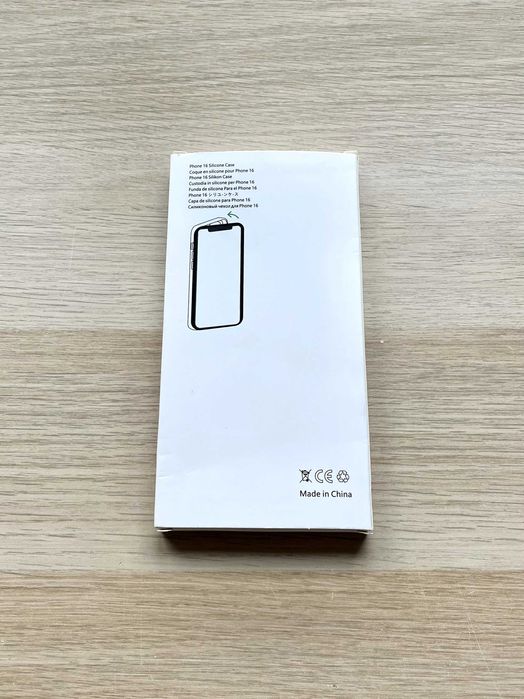 Przezroczyste Silikonowe Etui z MagSafe do iPhone 16 – Nowe