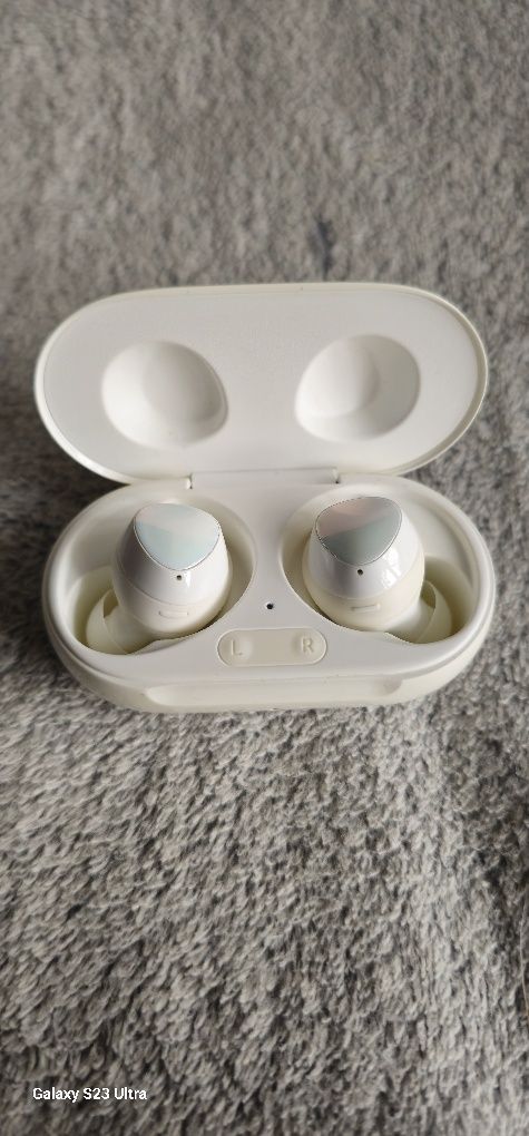 Słuchawki Samsung earbuds