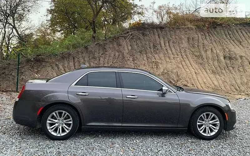 Chrysler 300 С 2017