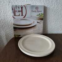 Emile Henry ceramiczne duże talerze obiadowe 28 cm beżowe