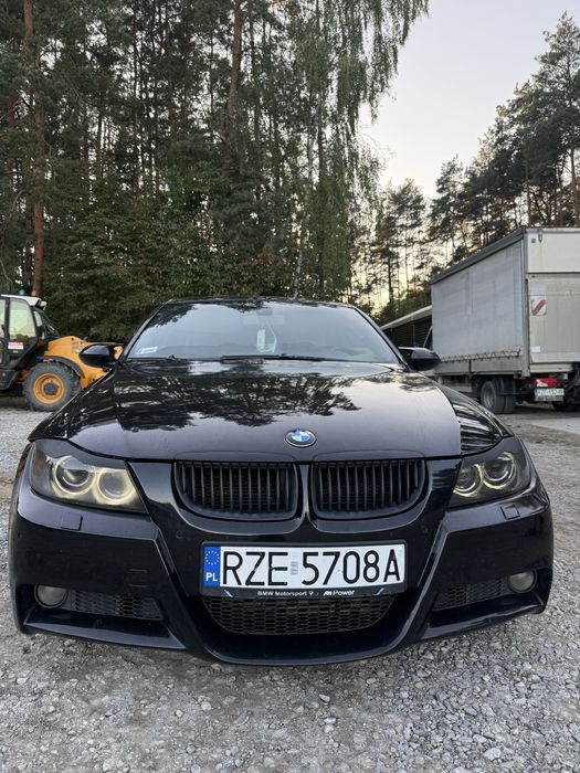 Bmw e90 330d m pakiet