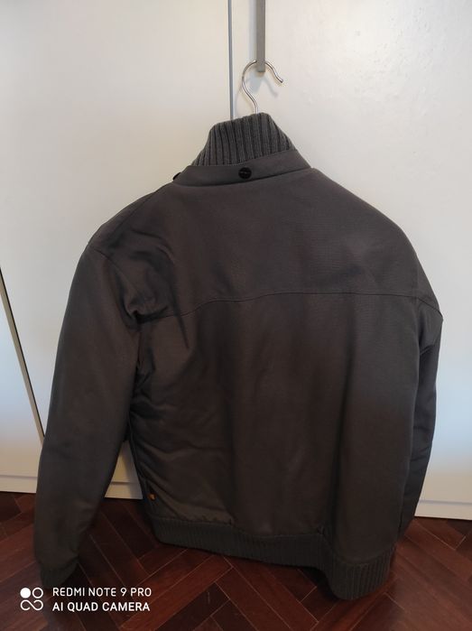 Blusão Carhartt, tamanho M