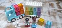 10915 LEGO DUPLO Ciężarówka z alfabetem