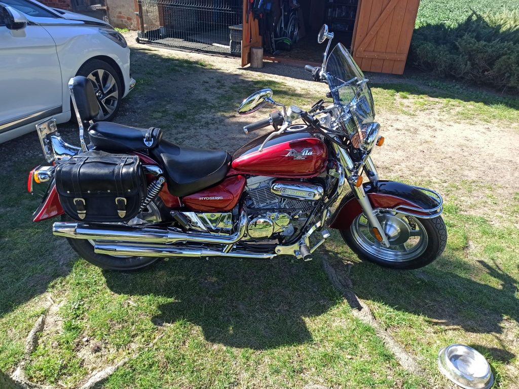 Motocykl Hyosung GV 250cm