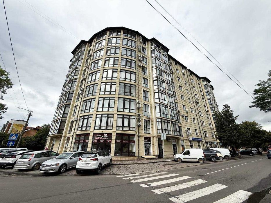 Сучасний простір в ритмі міста, панорамні краєвиди та 60м2 комфорту.