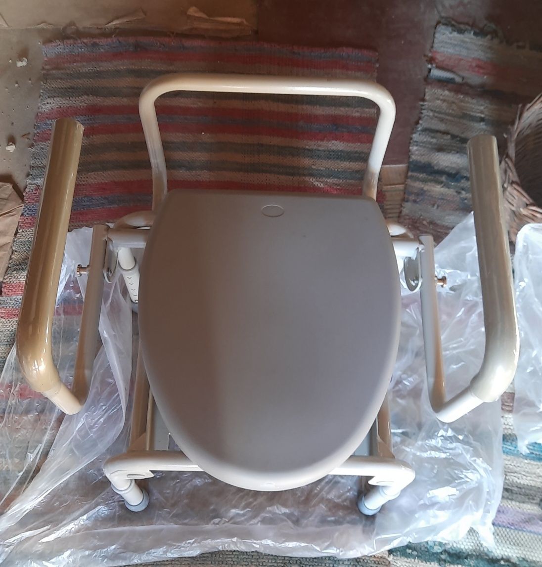 кресло - туалет инвалидное