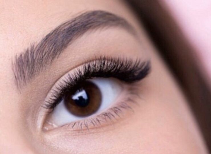 Нарощення вій, ламінування вій, фарбування брів