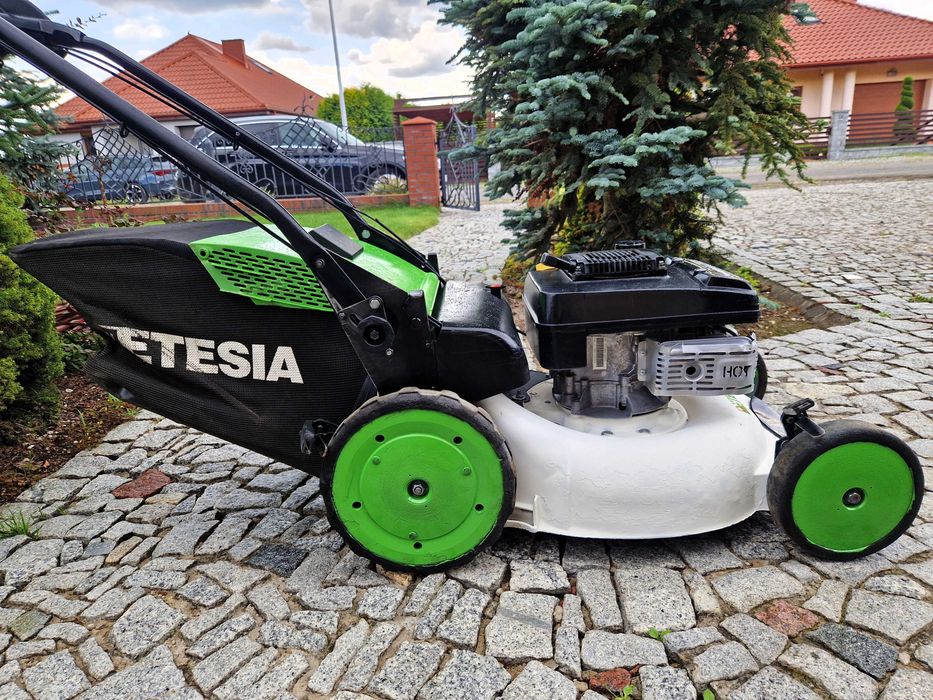 Kosiarka spalinowa ETESIA 6KM KAWASAKI bieg do tyłu napęd -PROFESJONAL