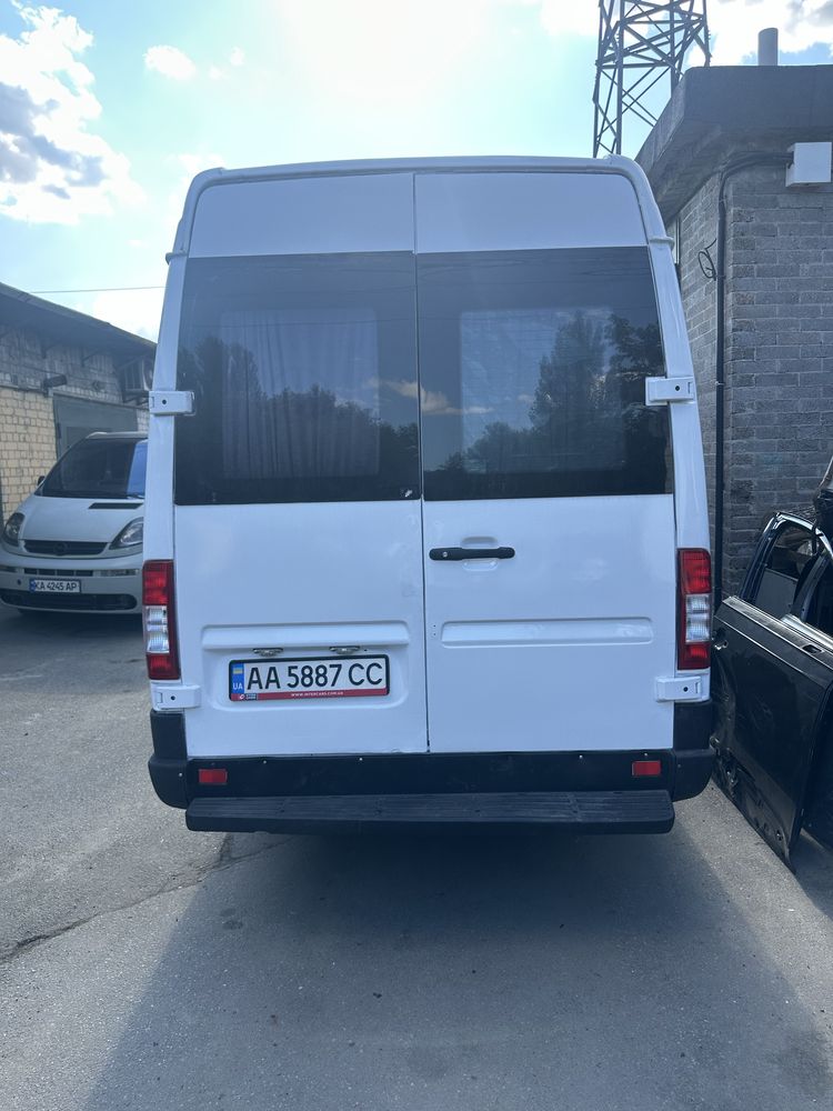 Mercedes Sprinter 2.9  18мест