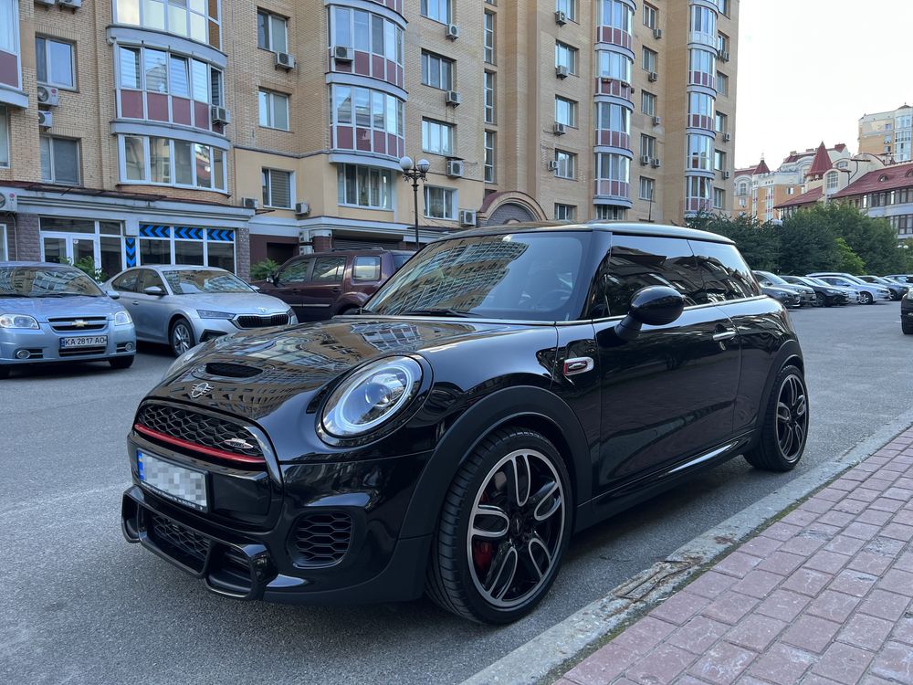 Mini JCW официал 2019