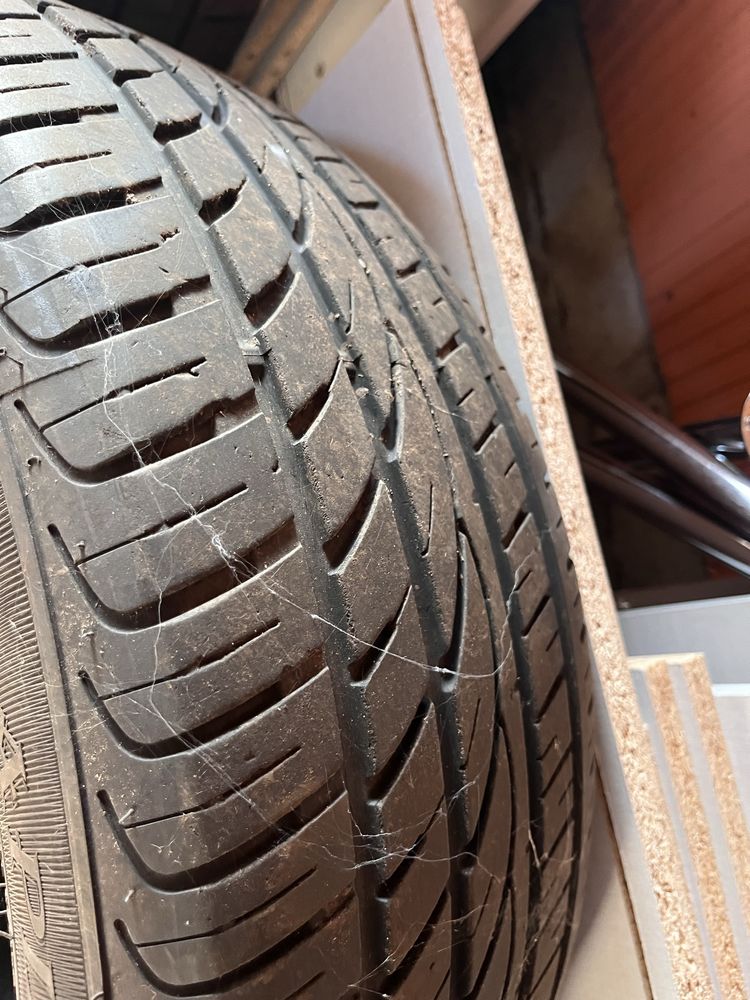 Opony  letnie 215/55R17