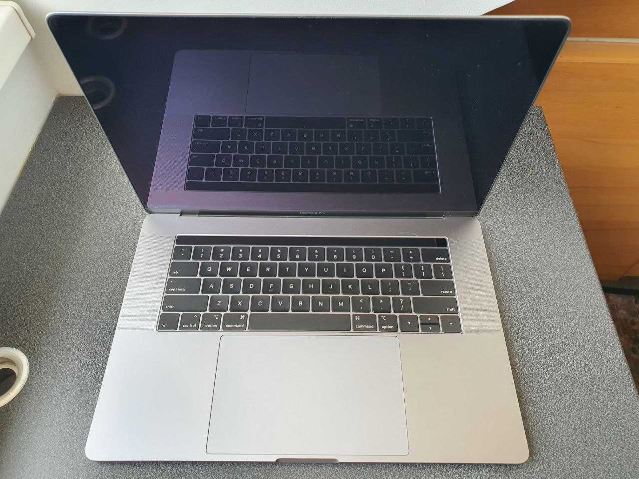 Mac Book Pro 15 [2021], i9, RAM 32GB, SSD 1 TB