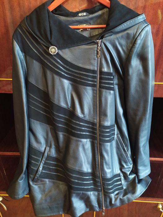 Жіноча шкіряна куртка 57 розмір . Женская кожаная куртка 57 размер