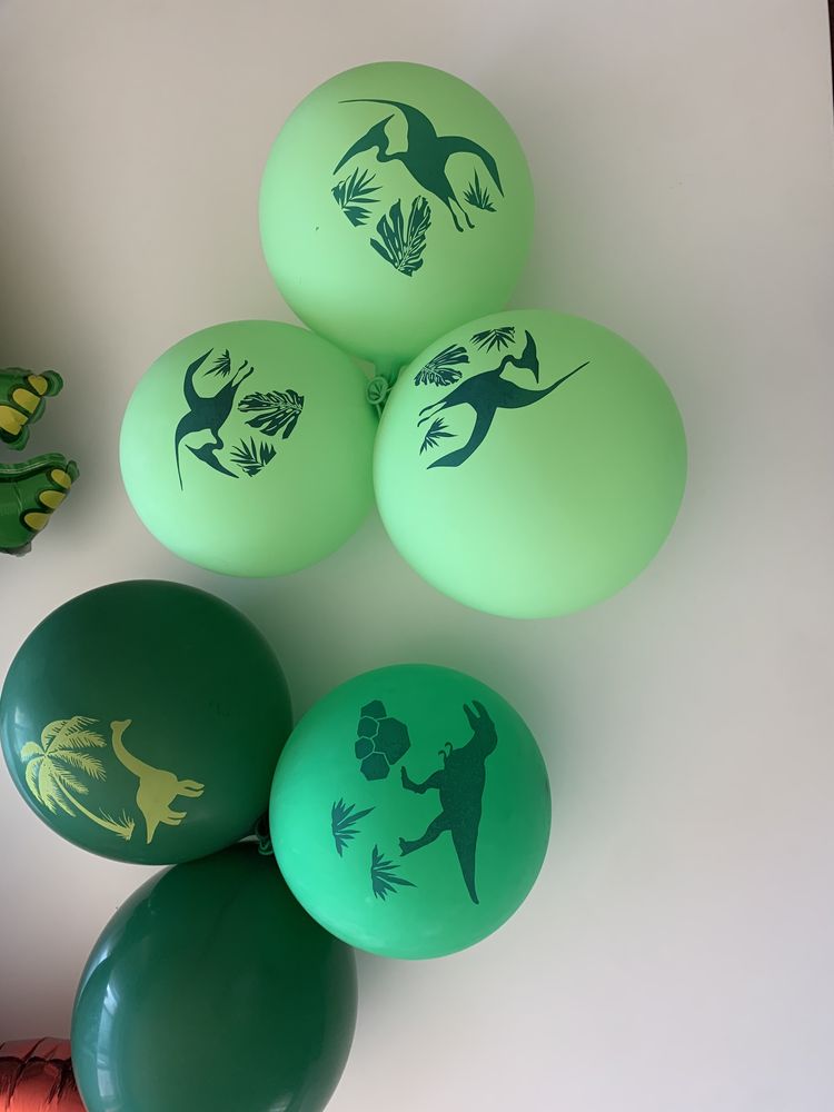 Balões em formato grande - festa tema dinossauro