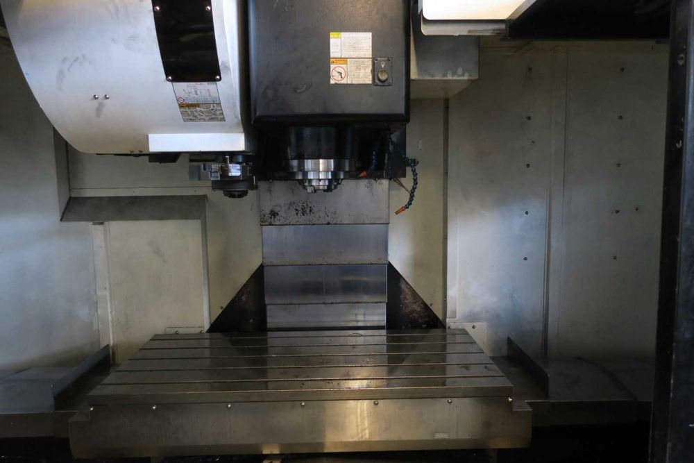 Frezarka pionowa CNC Hartford HCMC-1370