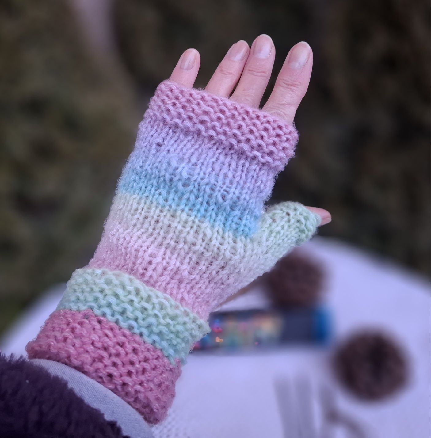Mitenki "Pastele" handmade . Nr MP 1. Wełna 76 %.
