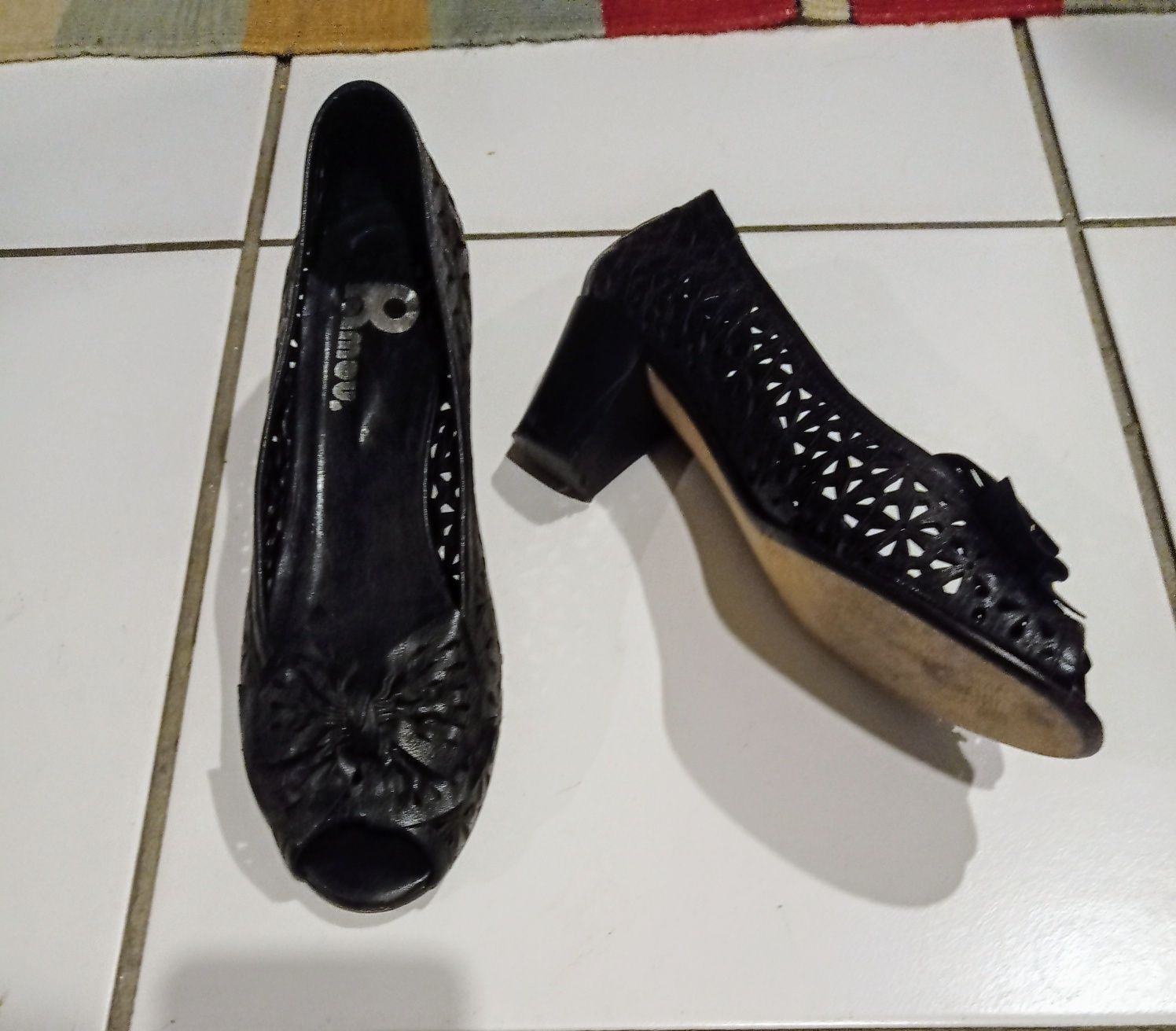 Sapatos para senhora 38 em pele