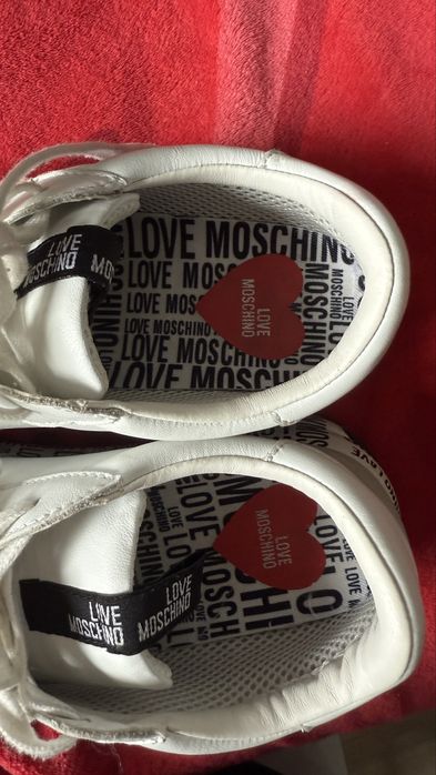 Кросівки moschino