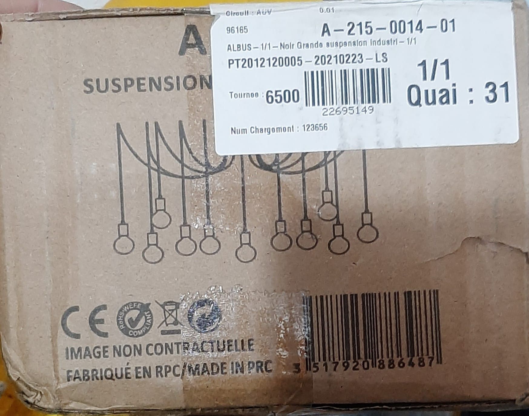 Abajur pendurado