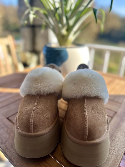 Pantufas ugg com pelinho
