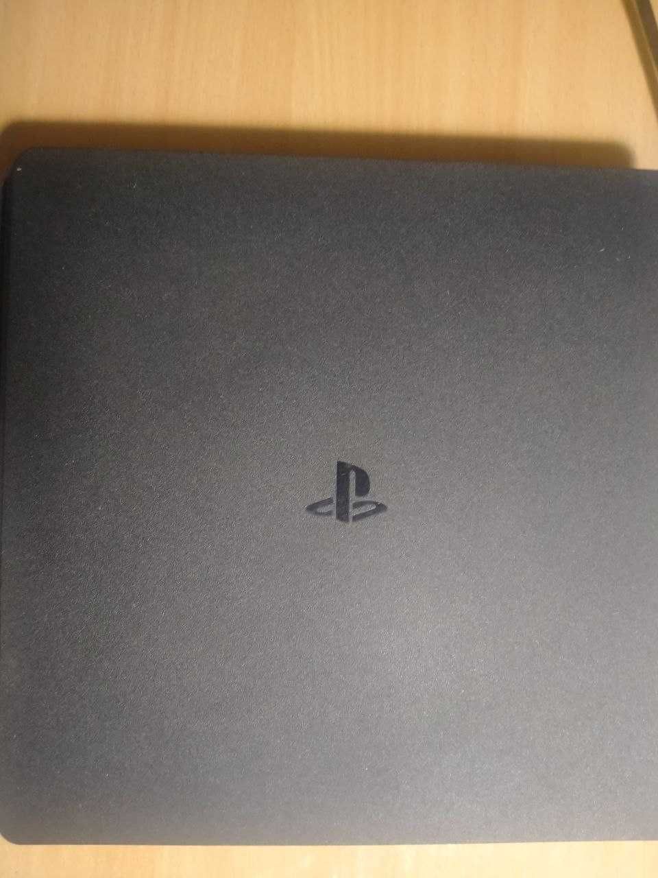 Sony PS  4 Slim на 1 тб чорний колір