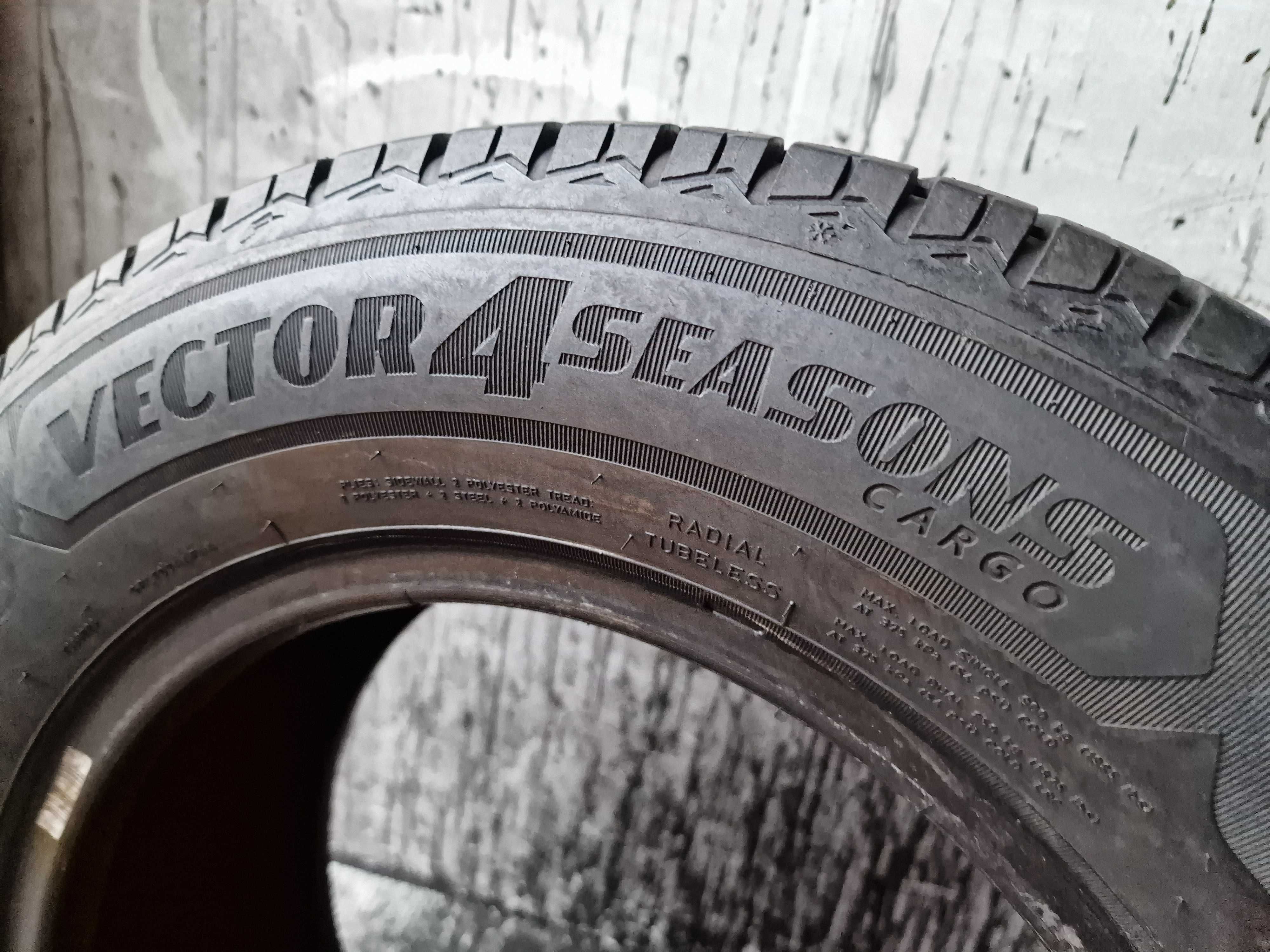 Sprzedam oponę 215/65 15" C Goodyear Vector 4 Seasons Cargo 8,5mm 22r