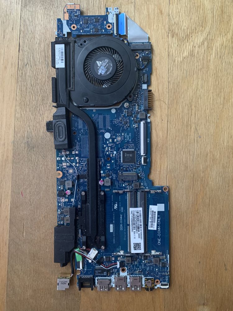 HP 14-dq 14-cf i3-7020u робоча матплата