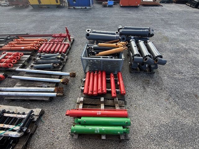 przesiewacz kruszarka nowy siłownik hydrauliczny