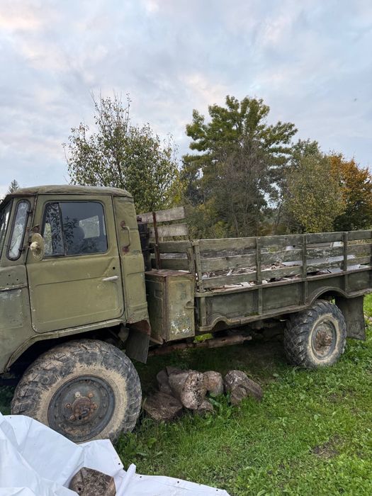Газ 66 у хорошому стані