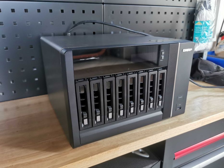 Serwer NAS QNAP TS-879 Pro Core i7 16GB RAM 8 zatokowy