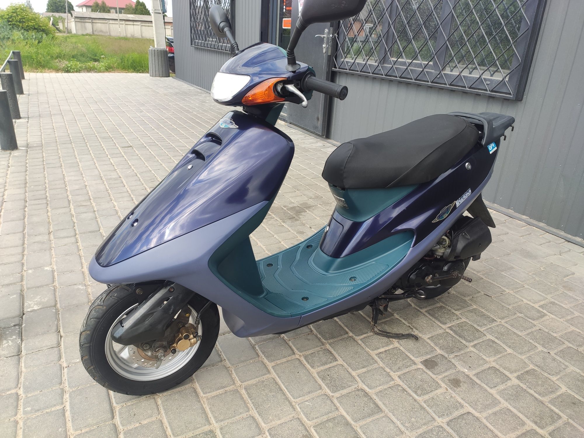 Honda Tact 31 з контейнера