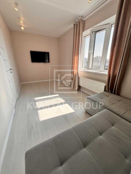 БЕЗ КОМІСІЇ! Дуплекс з ремонтом і меблями. ОКРЕМИЙ заїзд