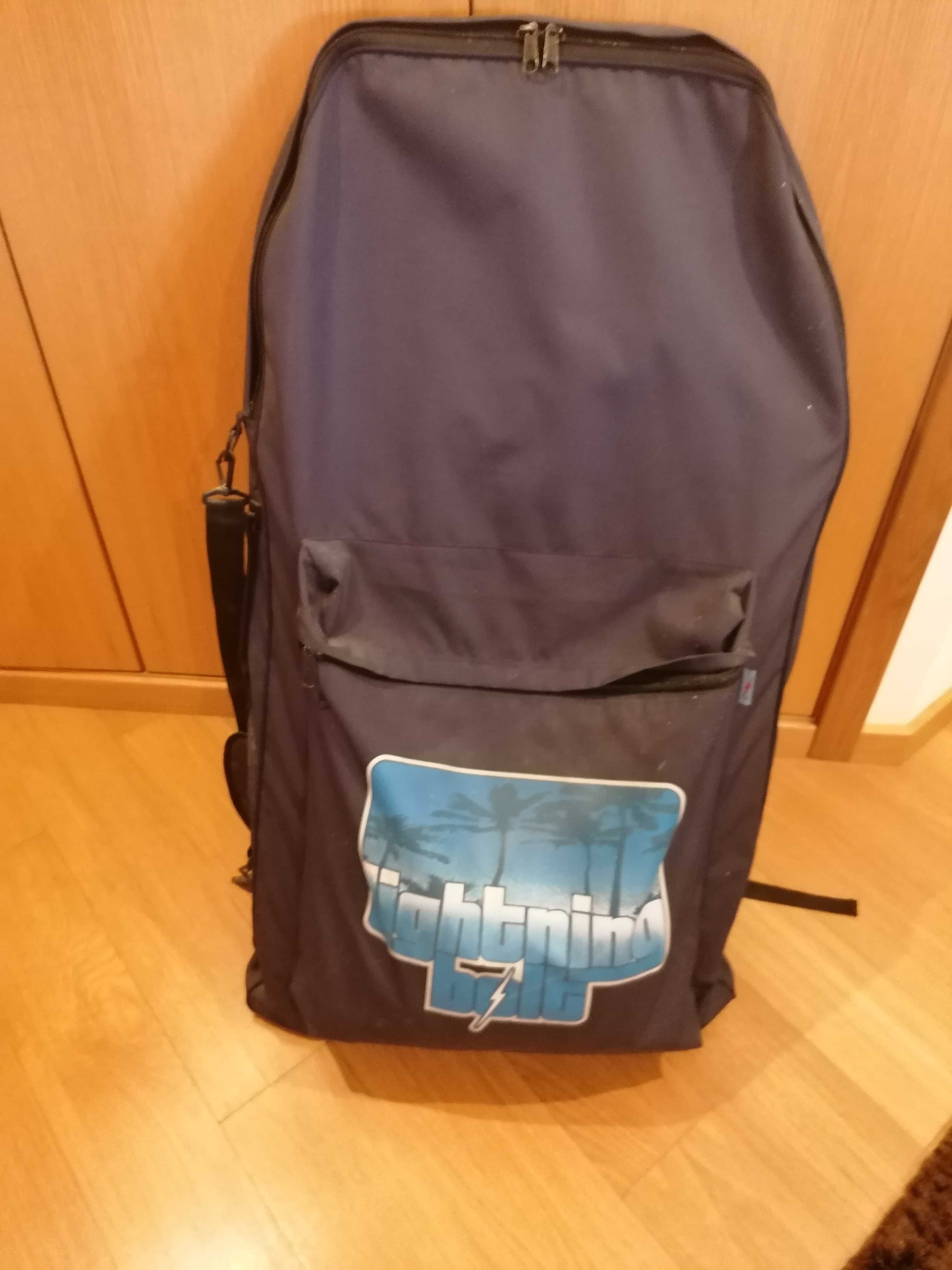 Prancha bodyboard LAZER, saco 
LBOLT, fato bilabong,botins