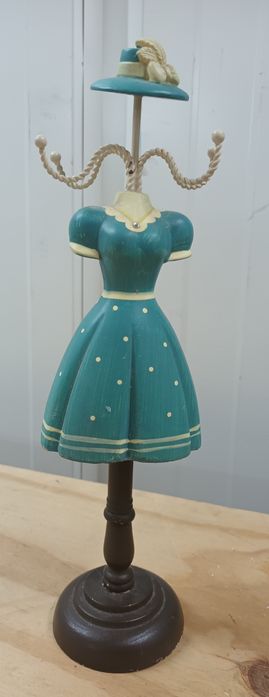 Lindo Suporte de Jóias Madeira