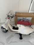 Motorek elektryczny skuter sun baby vespa idealny prezent dla dziecka