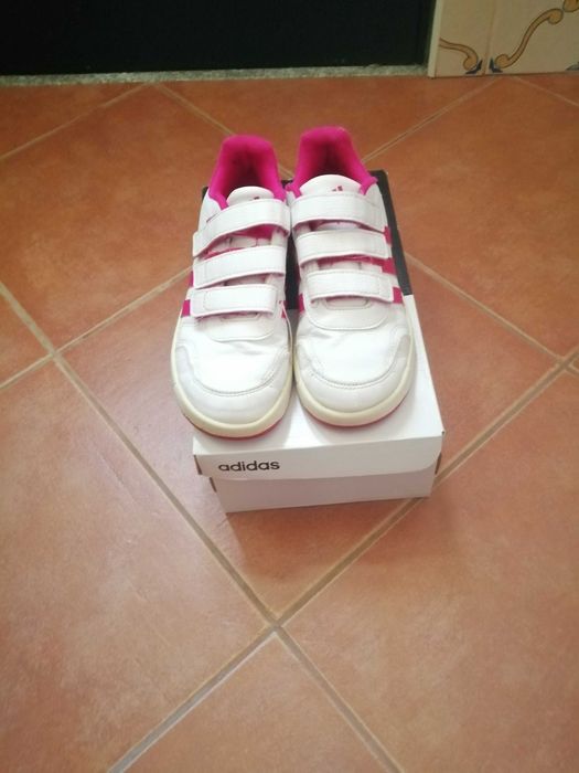 Tenis/sapatilhas Adidas 33 bom estado