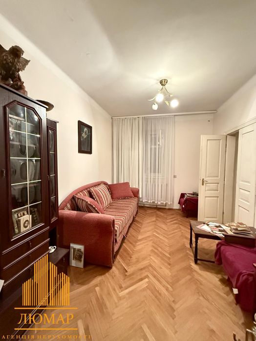 Продаж будинку м. Винники вул Львівська біля озера