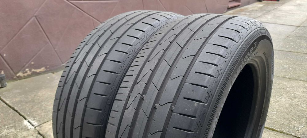 Opony letnie Hankook  215/55 R16  93V