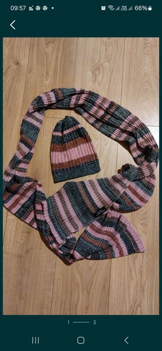 Zara Nowy zestaw na wiosnę czapka szalik